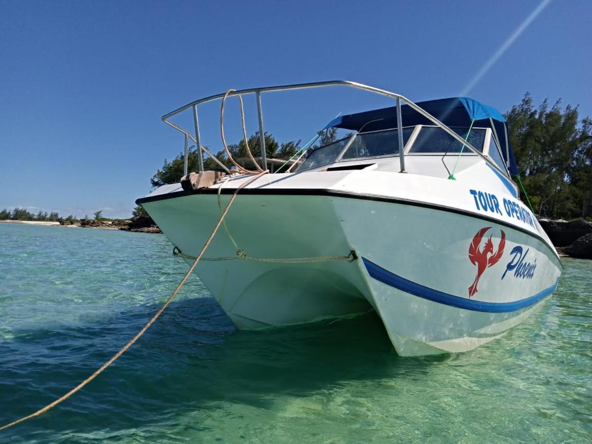 Dolphin Dhow Beach Safaris Vilanculos Exterior photo