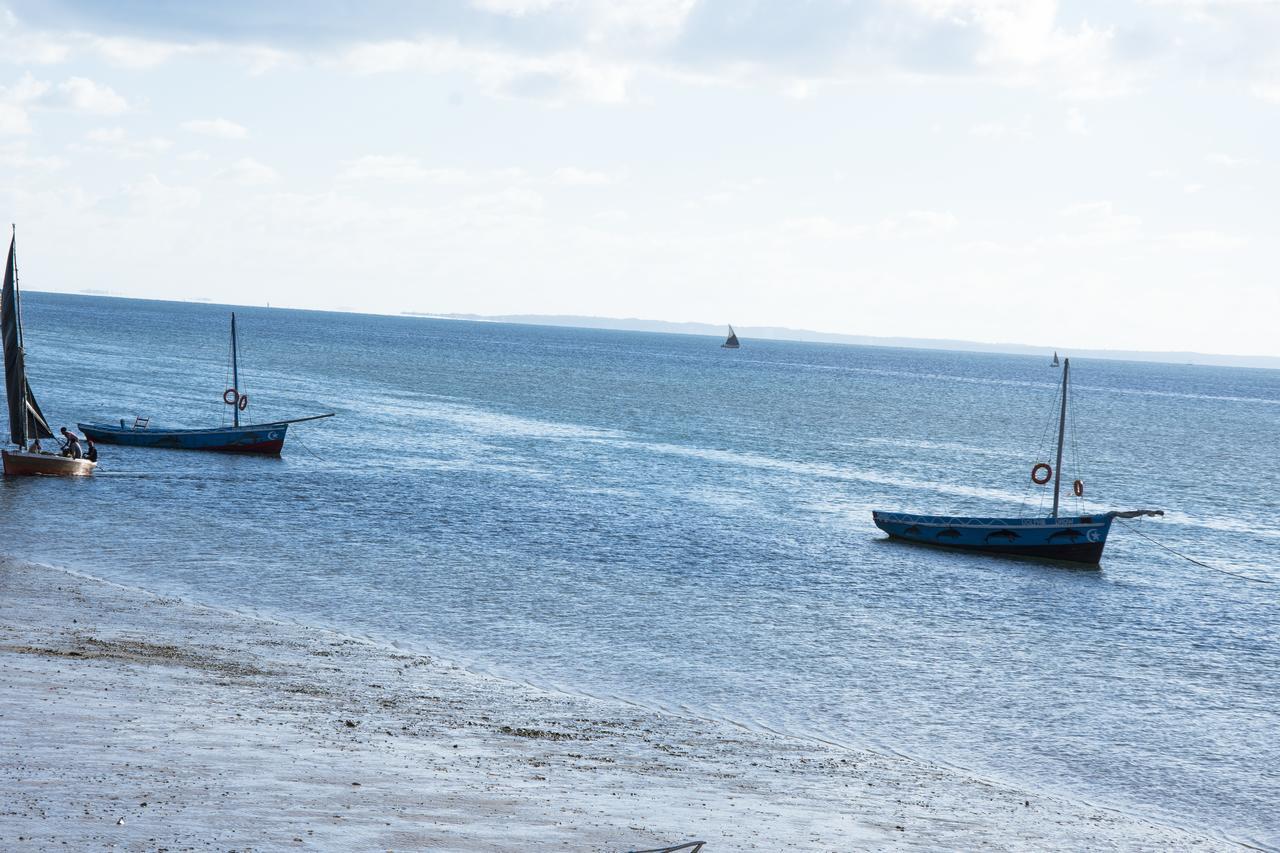 Dolphin Dhow Beach Safaris Vilanculos Exterior photo