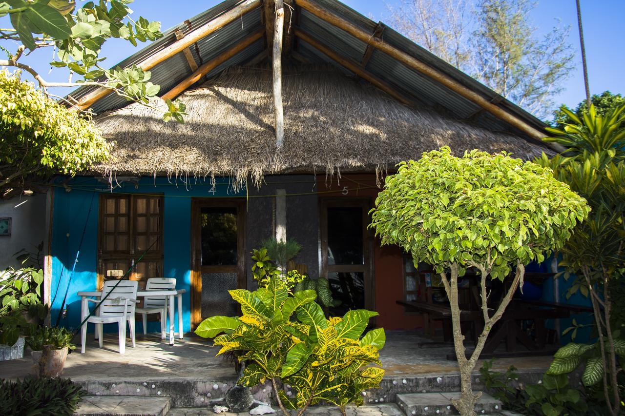 Dolphin Dhow Beach Safaris Vilanculos Exterior photo
